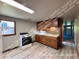 1011 S Blaine Ave - Photo 1 of 1