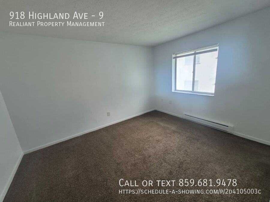 918 Highland Ave #9 - Photo 4 of 8