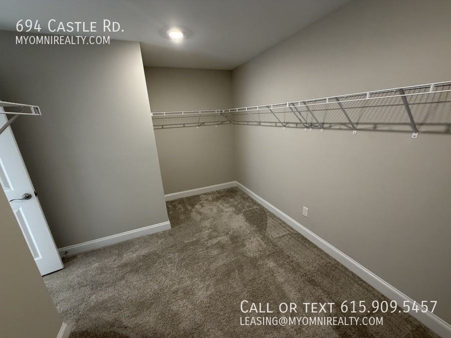 694 Castle Rd - Photo 6 of 22