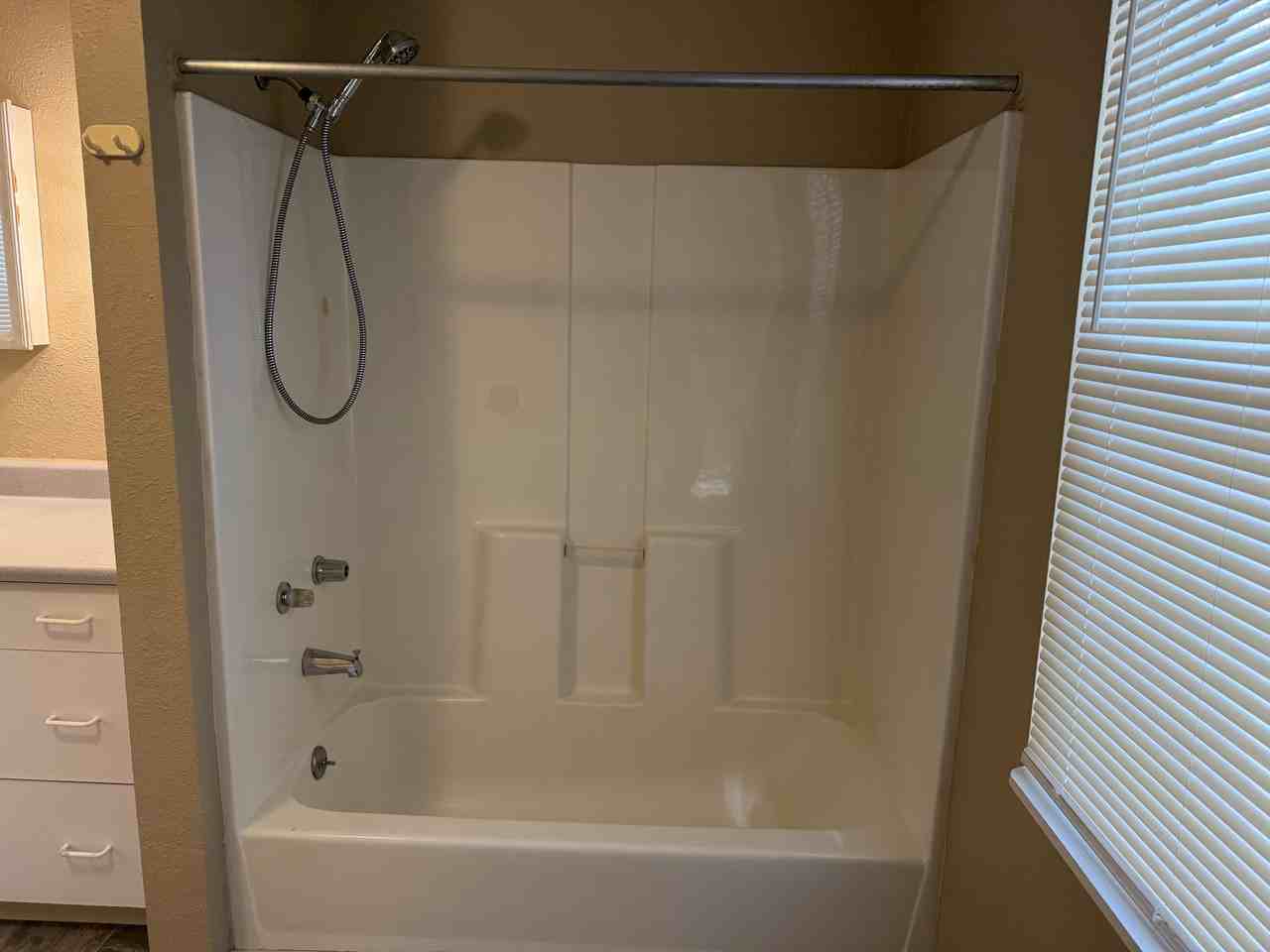 411 1/2 N Spruce St - Photo 7 of 8