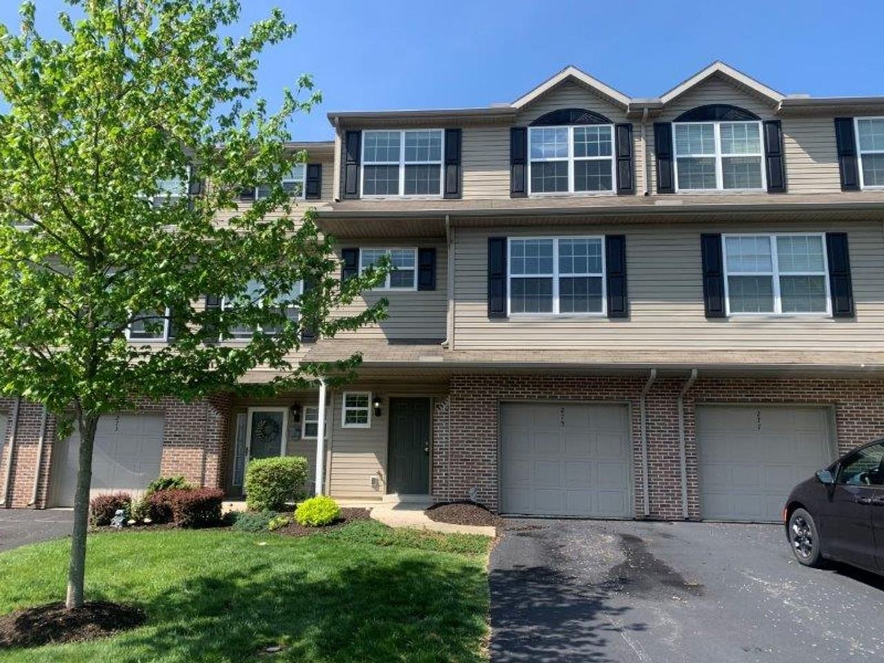 275 Thrush Dr - Photo 2 of 50