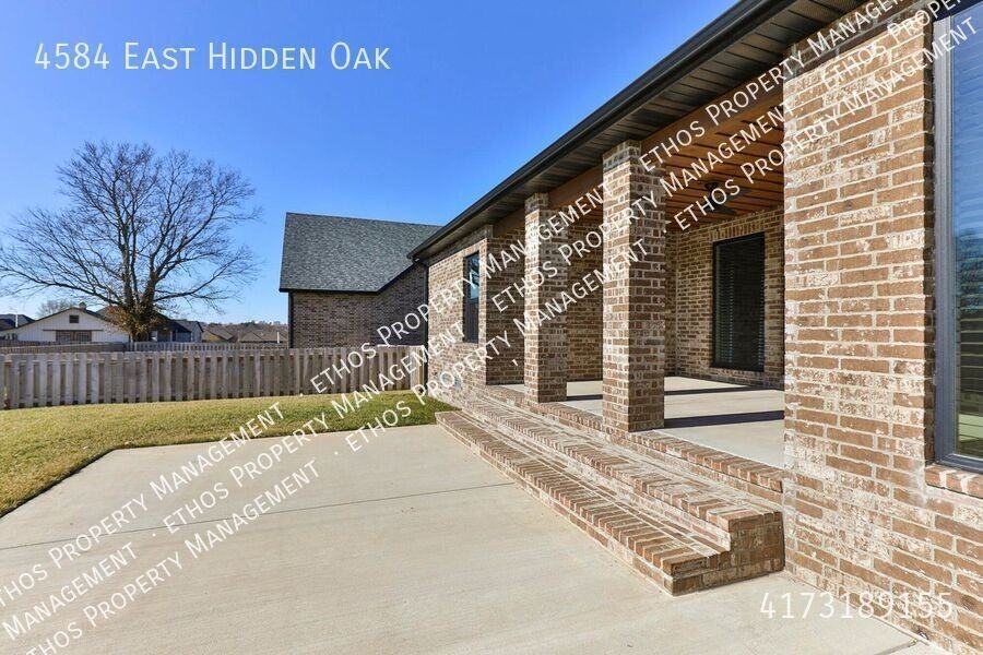 4584 E Hidden Oak St - Photo 5 of 38