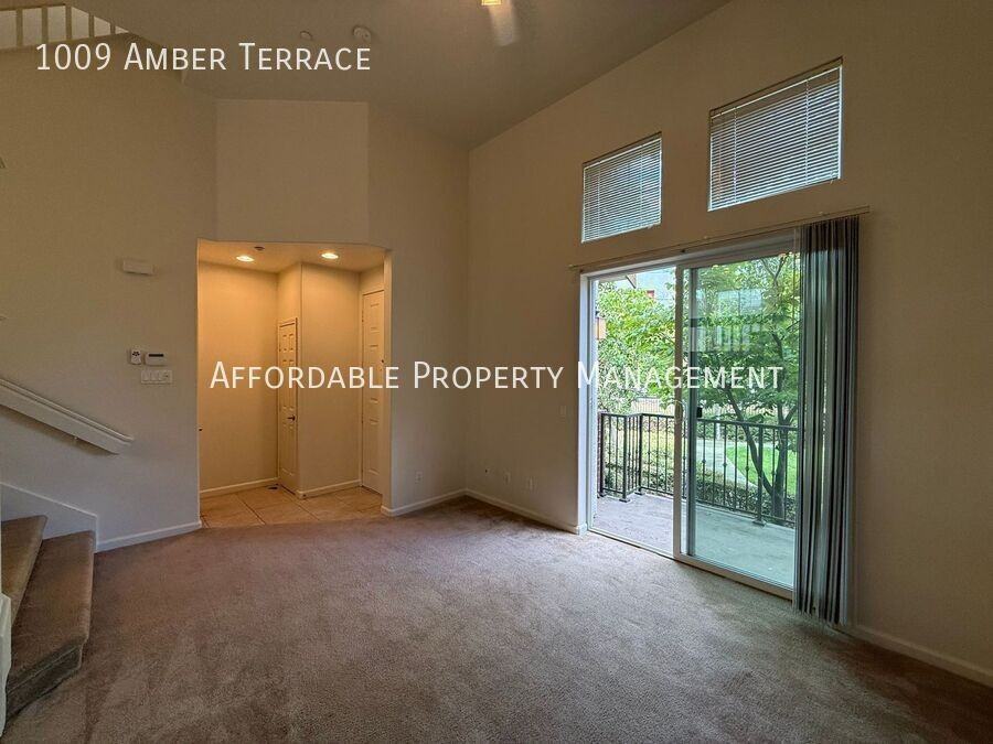 1009 Amber Ter - Photo 5 of 28