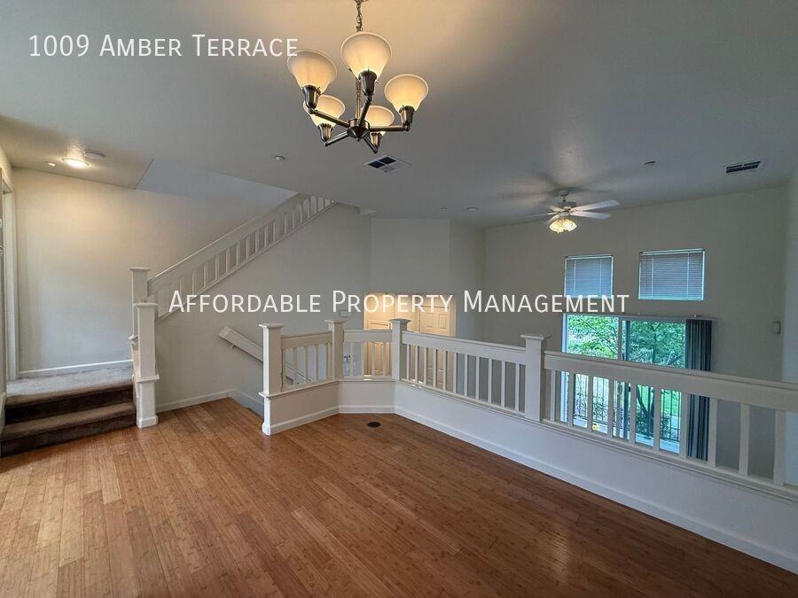 1009 Amber Ter - Photo 6 of 28
