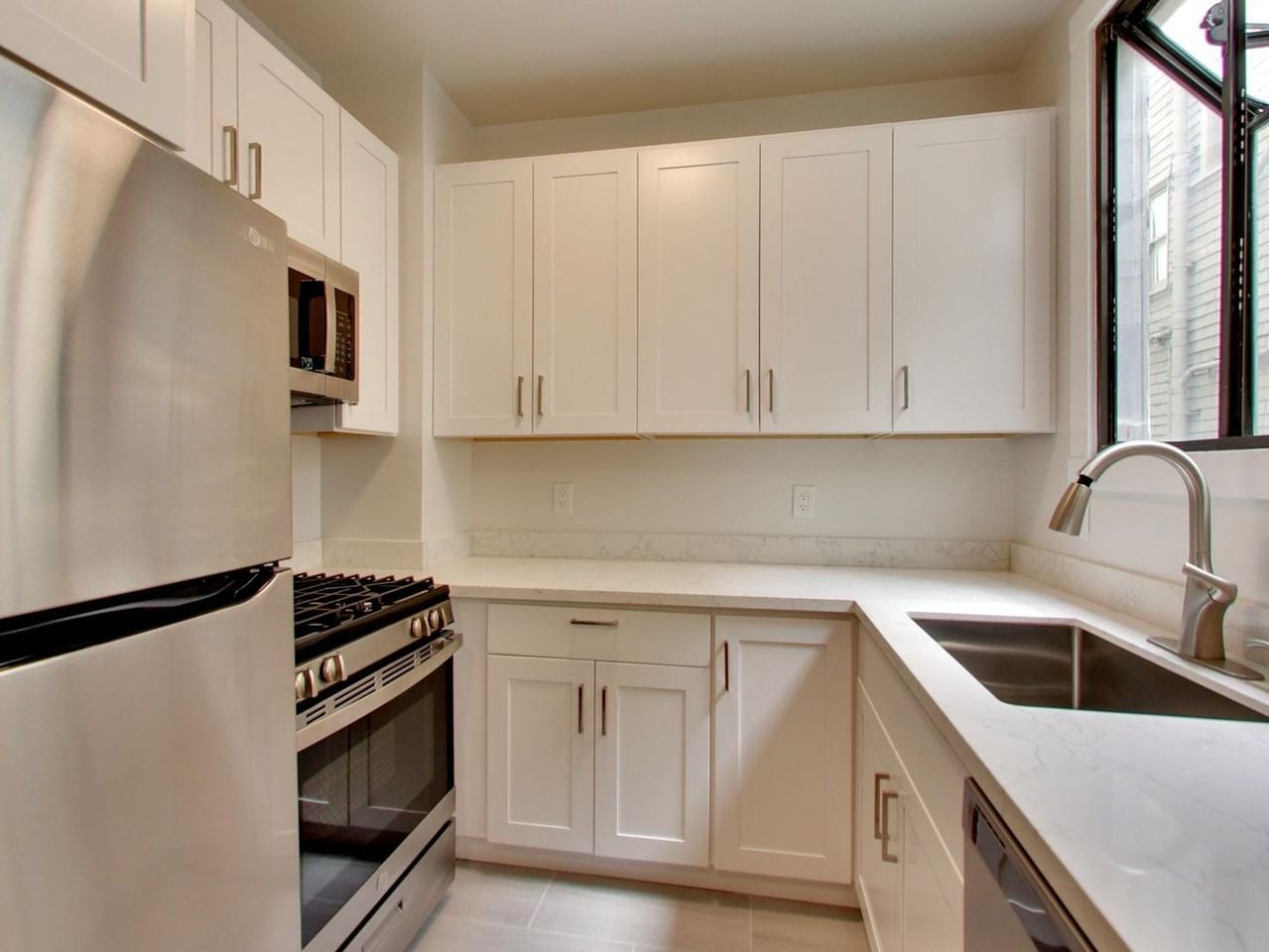 221 24th Ave #104 - Photo 7 of 32