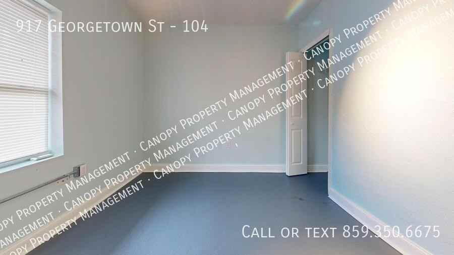 917 Georgetown St #104 - Photo 4 of 12