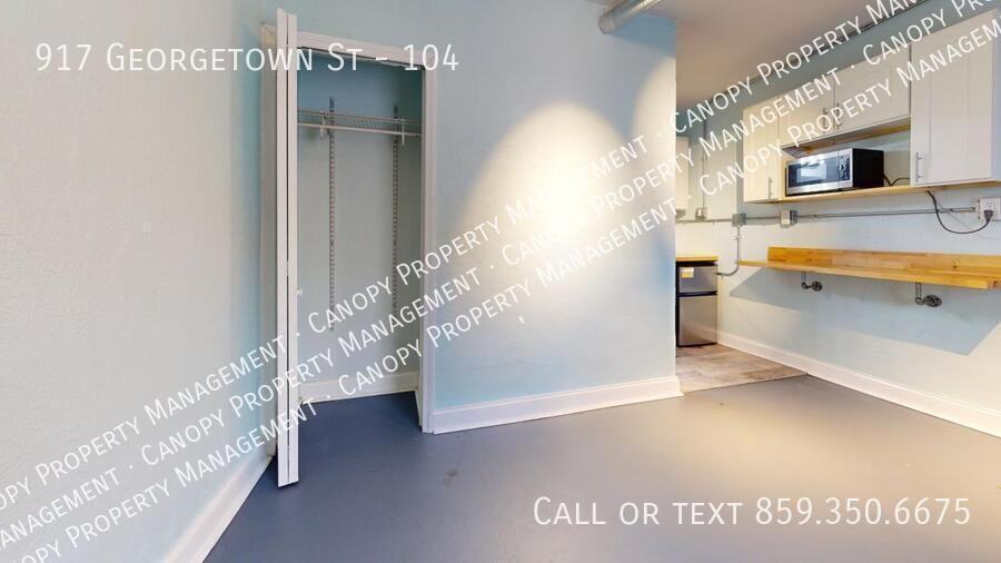 917 Georgetown St #104 - Photo 5 of 12
