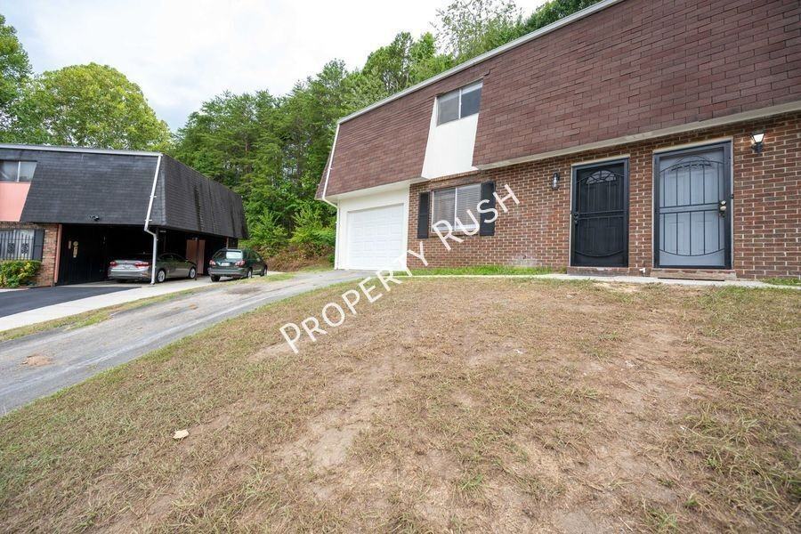 2323 Green Forest Dr #A - Photo 3 of 27