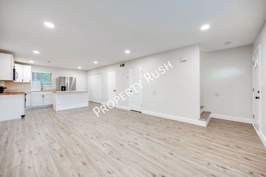 2323 Green Forest Dr #A - Photo 4 of 27