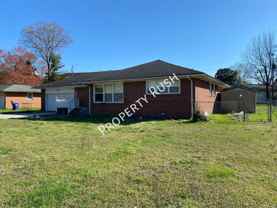 4726 Fairwood Ln - Photo 1 of 1
