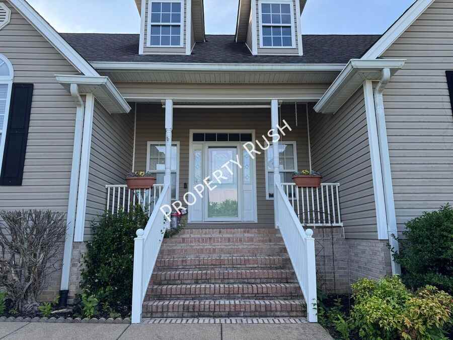 196 Blue Heron Dr - Photo 5 of 50