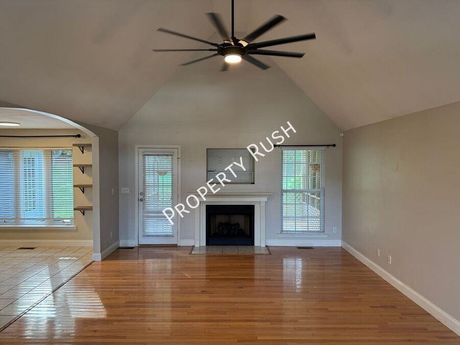 196 Blue Heron Dr - Photo 7 of 50
