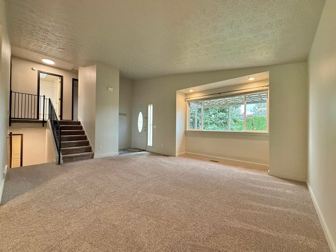 1510 S Progress Rd - Photo 3 of 24