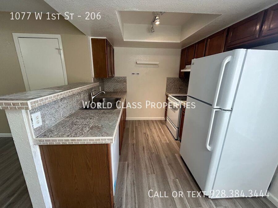 1077 W 1st St #206 - Photo 4 of 12