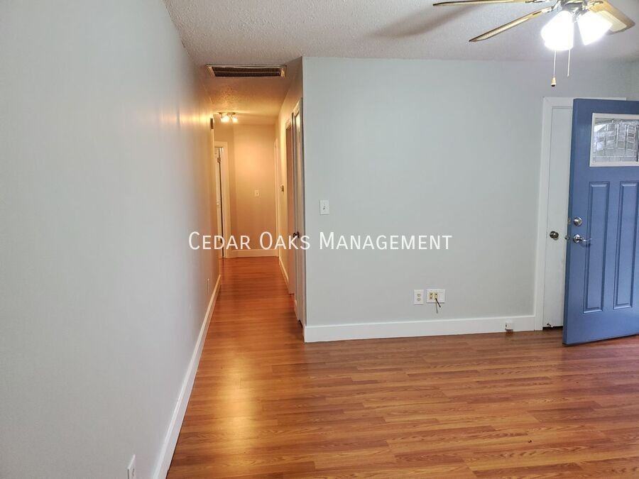 2202 Dogwood Pl - Photo 2 of 15