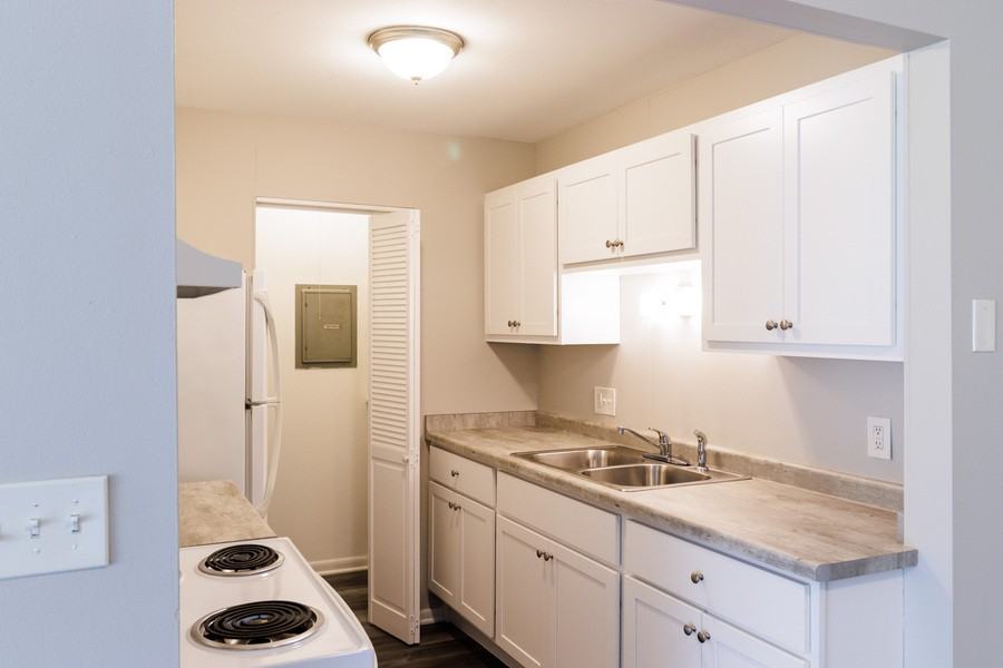 12811 W Hampton Ave #202 - Photo 5 of 13