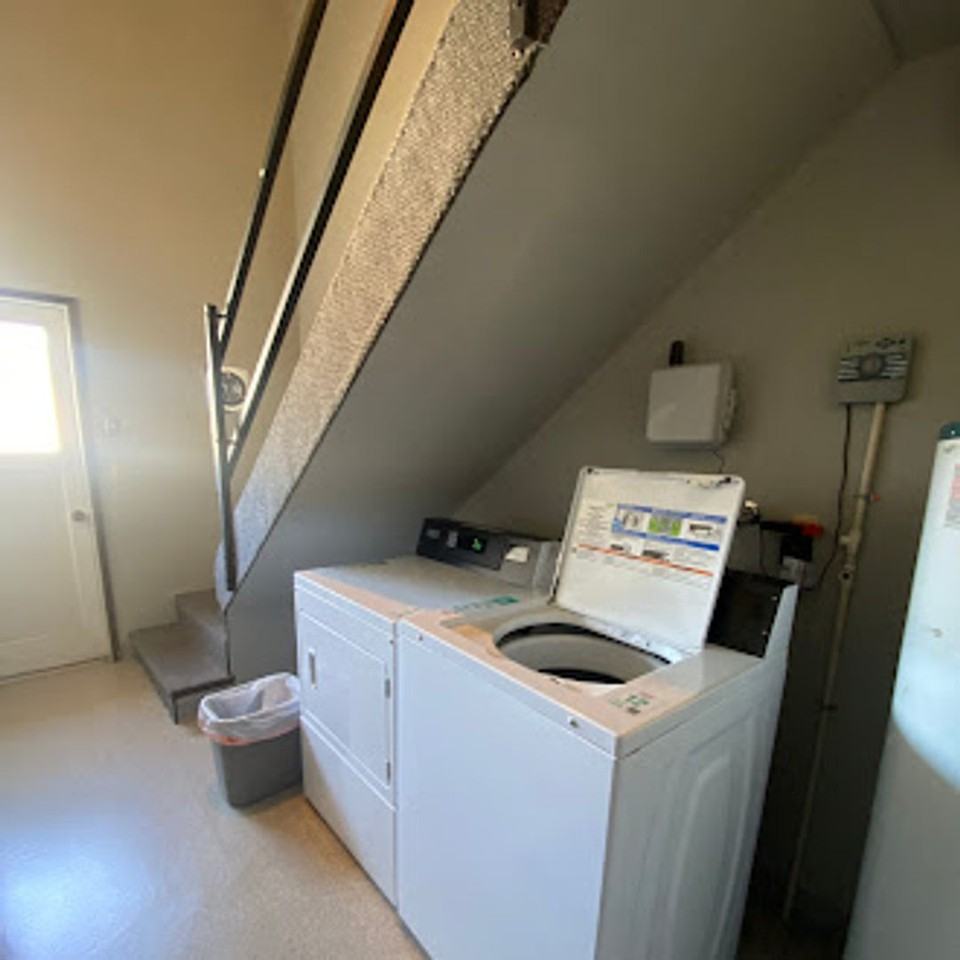 404 S 1st St #1 - Photo 6 of 14