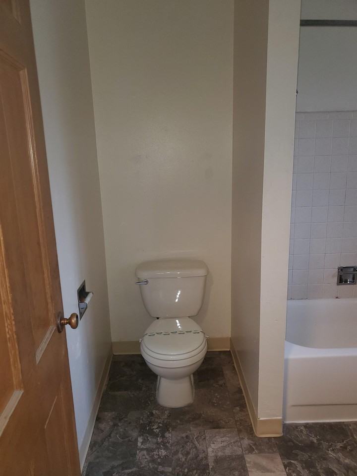 1287-1297 D Street Northeast - Photo 6 of 14