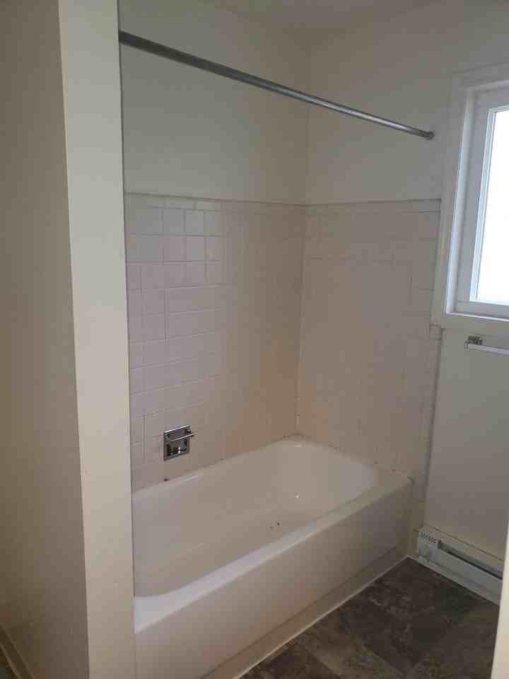 1287-1297 D Street Northeast - Photo 7 of 14