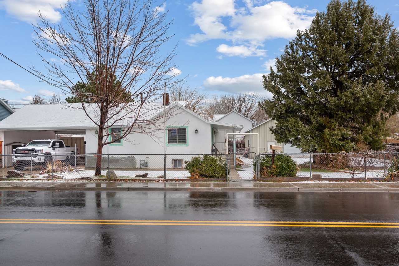 164 N 1000 E - UP - Photo 2 of 31