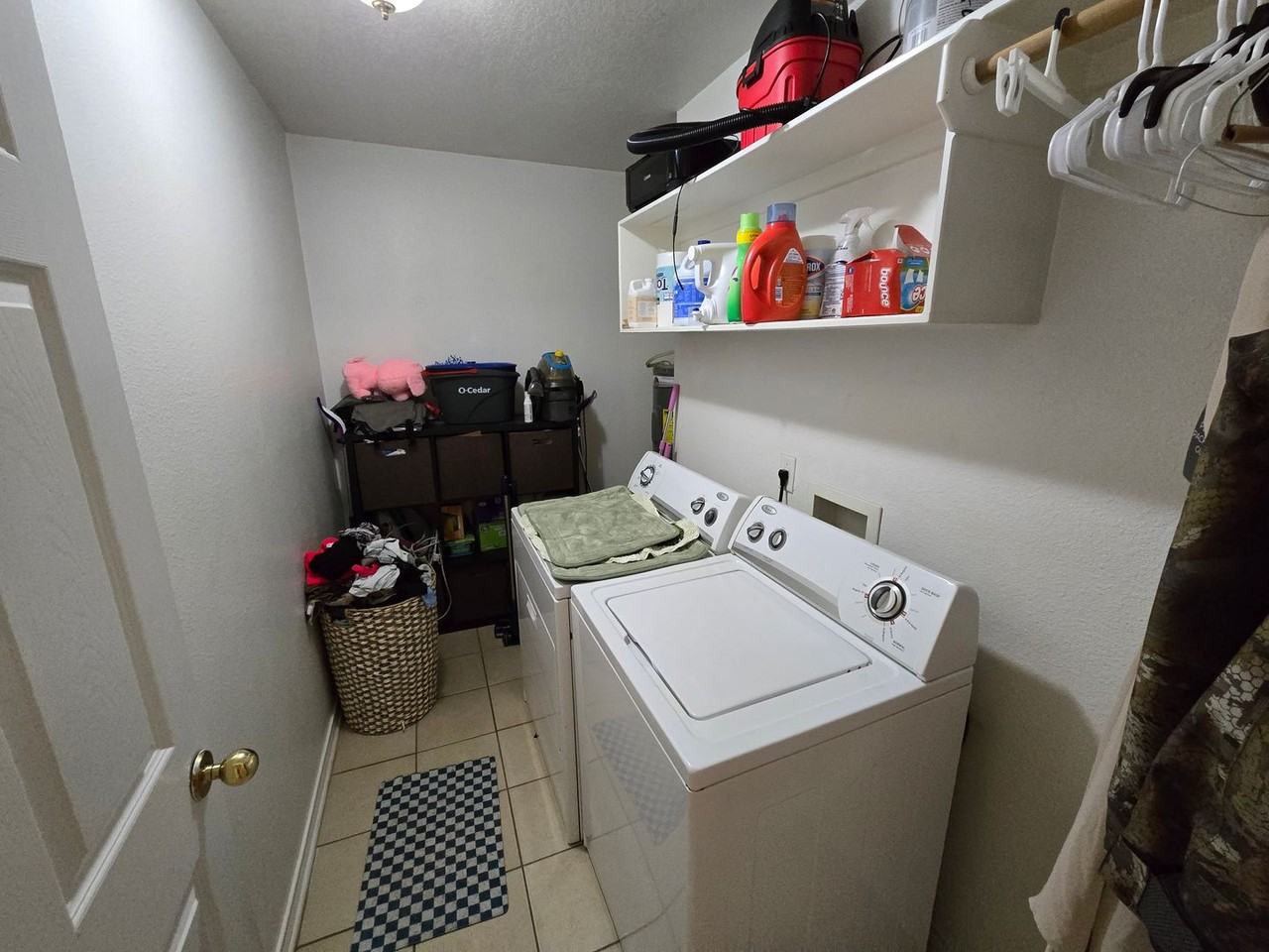 2820 Hard Rock Cir - Photo 5 of 11