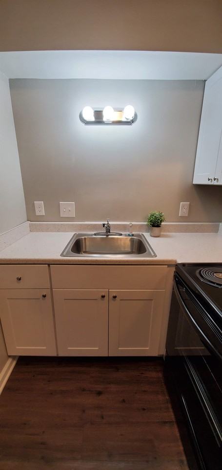 115 Southview Drive - Photo 3 of 33