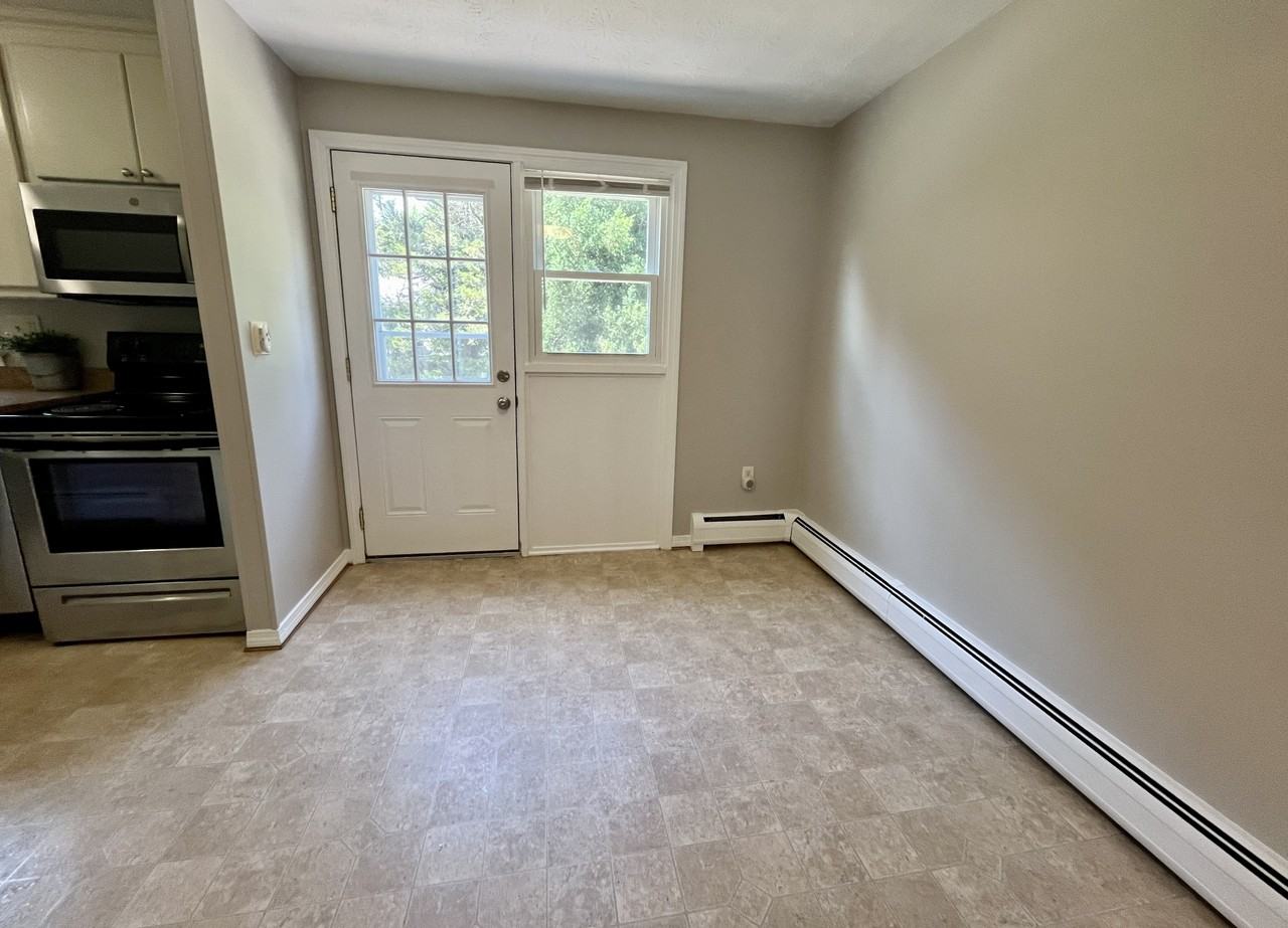 38 Franklin Street - Photo 7 of 22