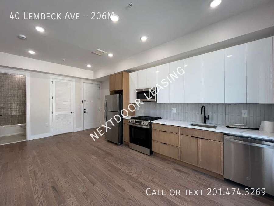 40 Lembeck Ave #206M - Photo 3 of 10