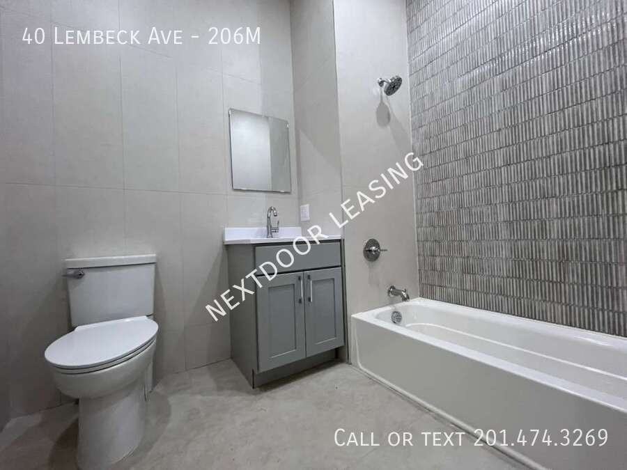 40 Lembeck Ave #206M - Photo 4 of 10