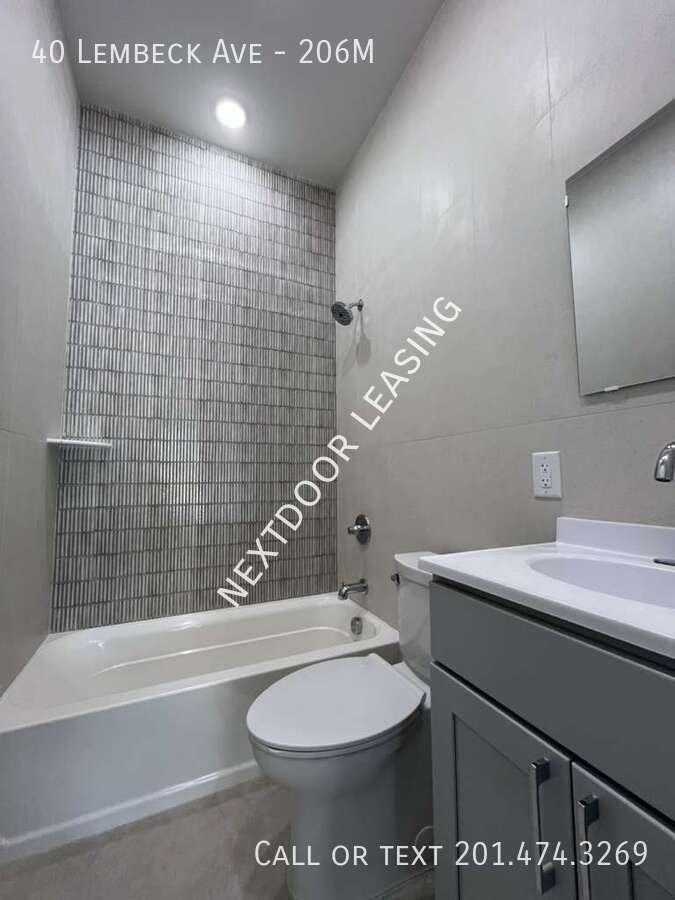 40 Lembeck Ave #206M - Photo 5 of 10