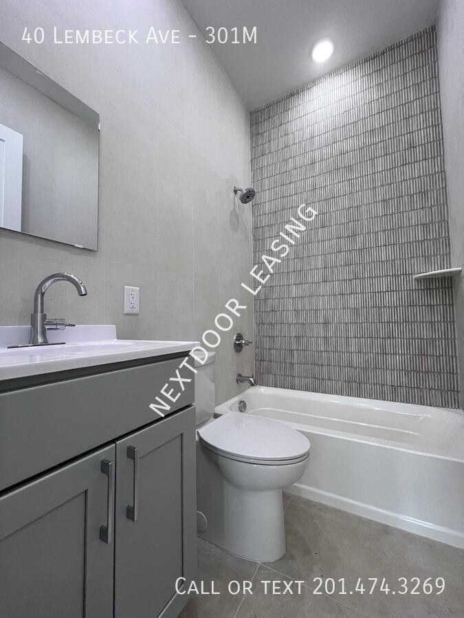 40 Lembeck Ave #301M - Photo 5 of 7
