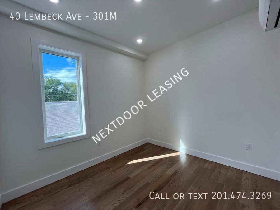 40 Lembeck Ave #301M - Photo 7 of 7