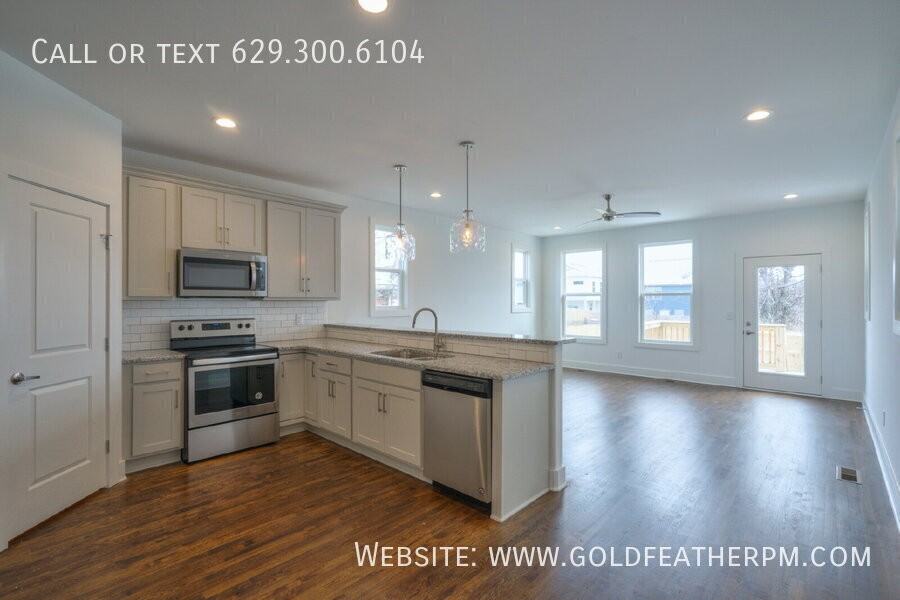 2224 24th Ave N - Photo 2 of 33