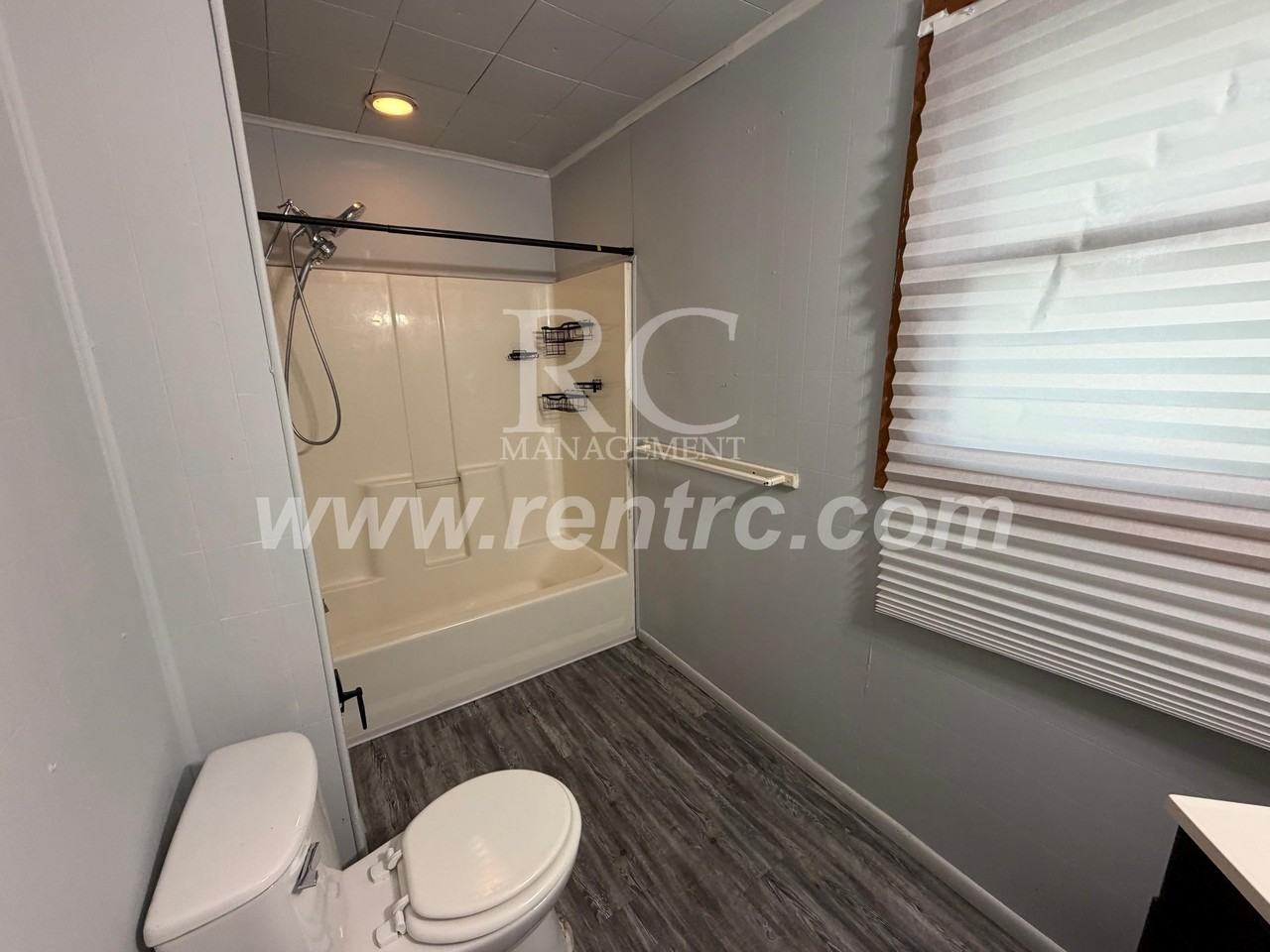 1206 Robinson St - Photo 6 of 15