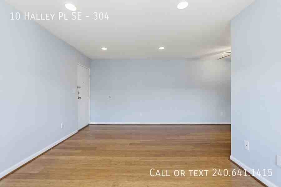 10 Halley Pl Se #304 - Photo 2 of 12