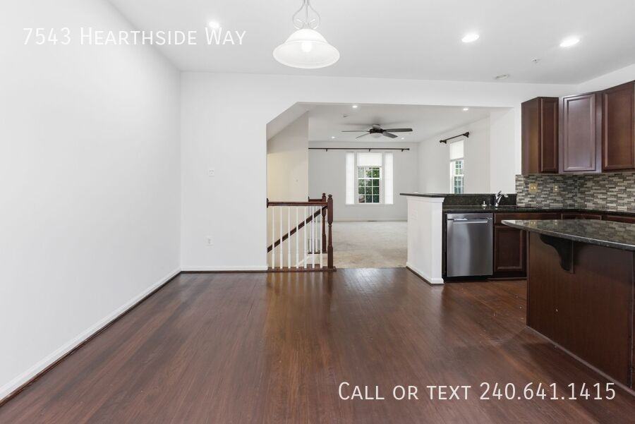 7543 Hearthside Way - Photo 6 of 22