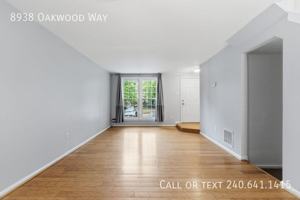 featured image of 8938 Oakwood Way