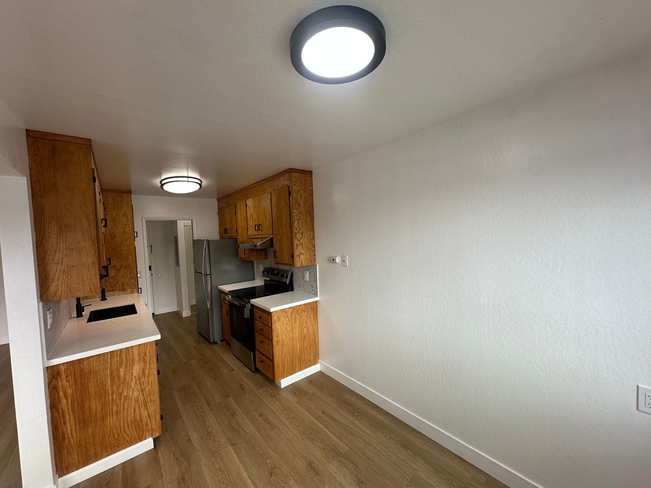 2425 Macarthur Blvd #37 - Photo 4 of 23