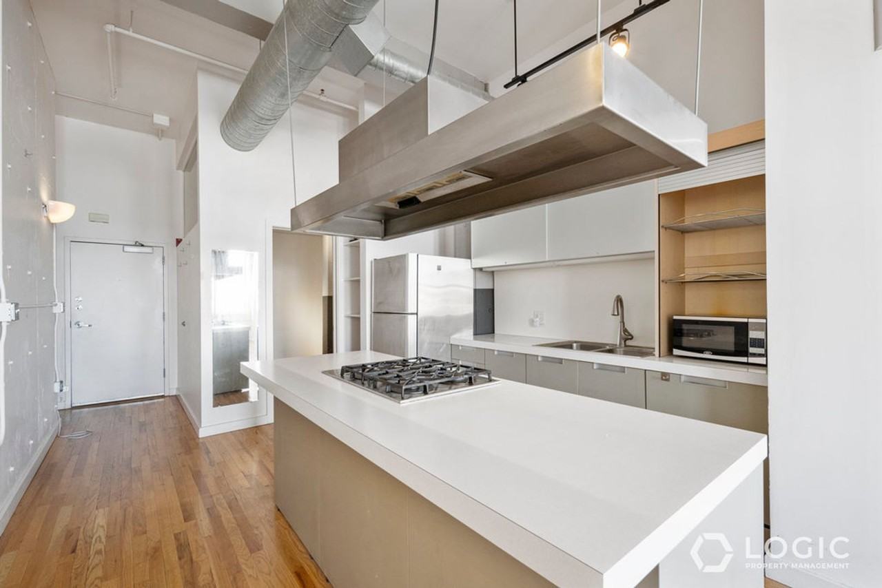 159 W Broadway #304 - Photo 6 of 21