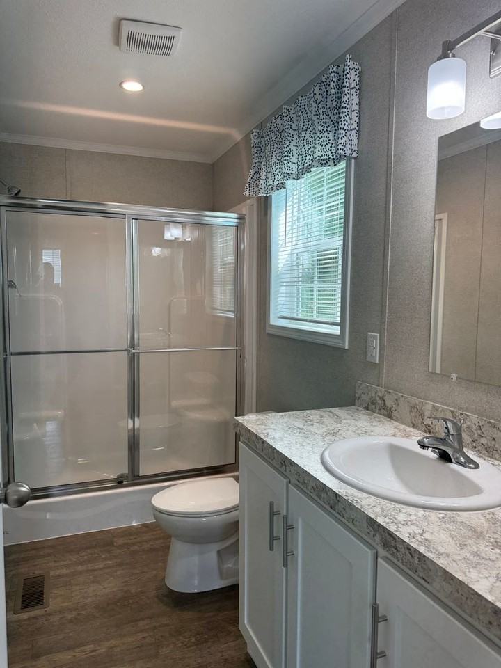 465 Royal Manor Rd #5 - Photo 4 of 13