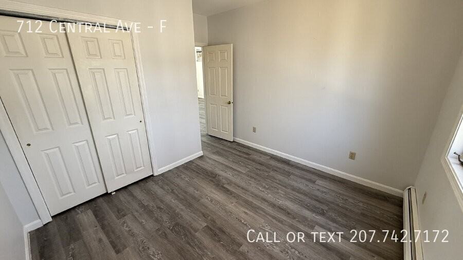 712 Central Ave #F - Photo 4 of 17