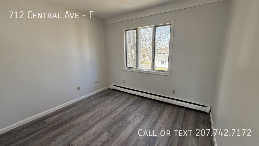 712 Central Ave #F - Photo 5 of 17
