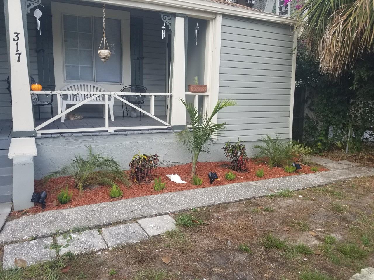 317 East Tarpon Avenue - Photo 3 of 50