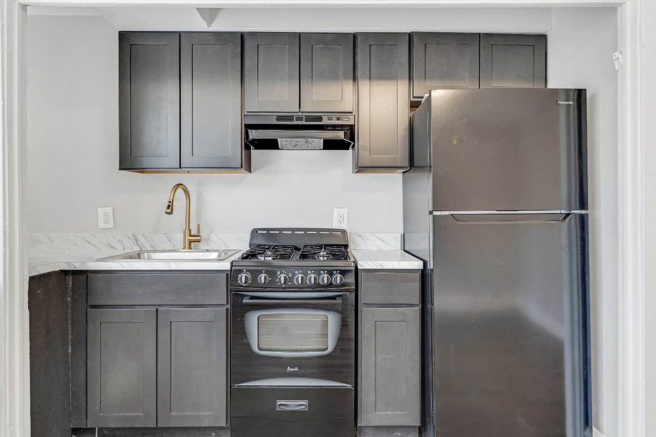 6780 Blakemore St #B1 - Photo 3 of 6
