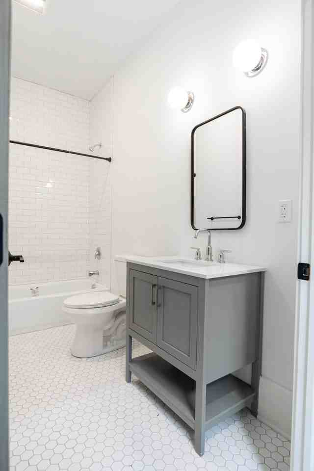 4402 Butler Street - Photo 6 of 32