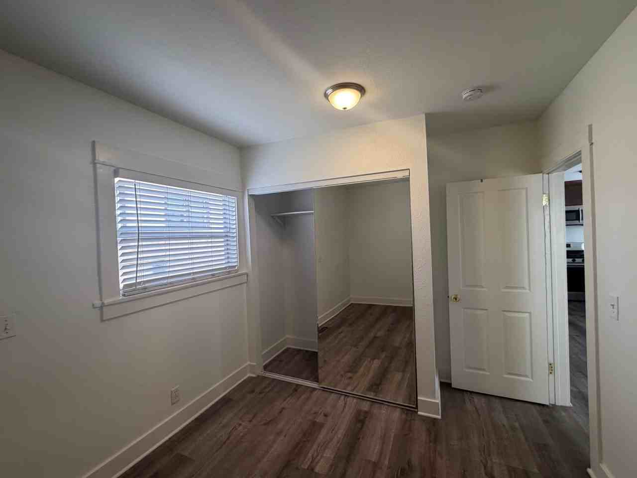 1137 South Cabrillo Avenue - Photo 7 of 9