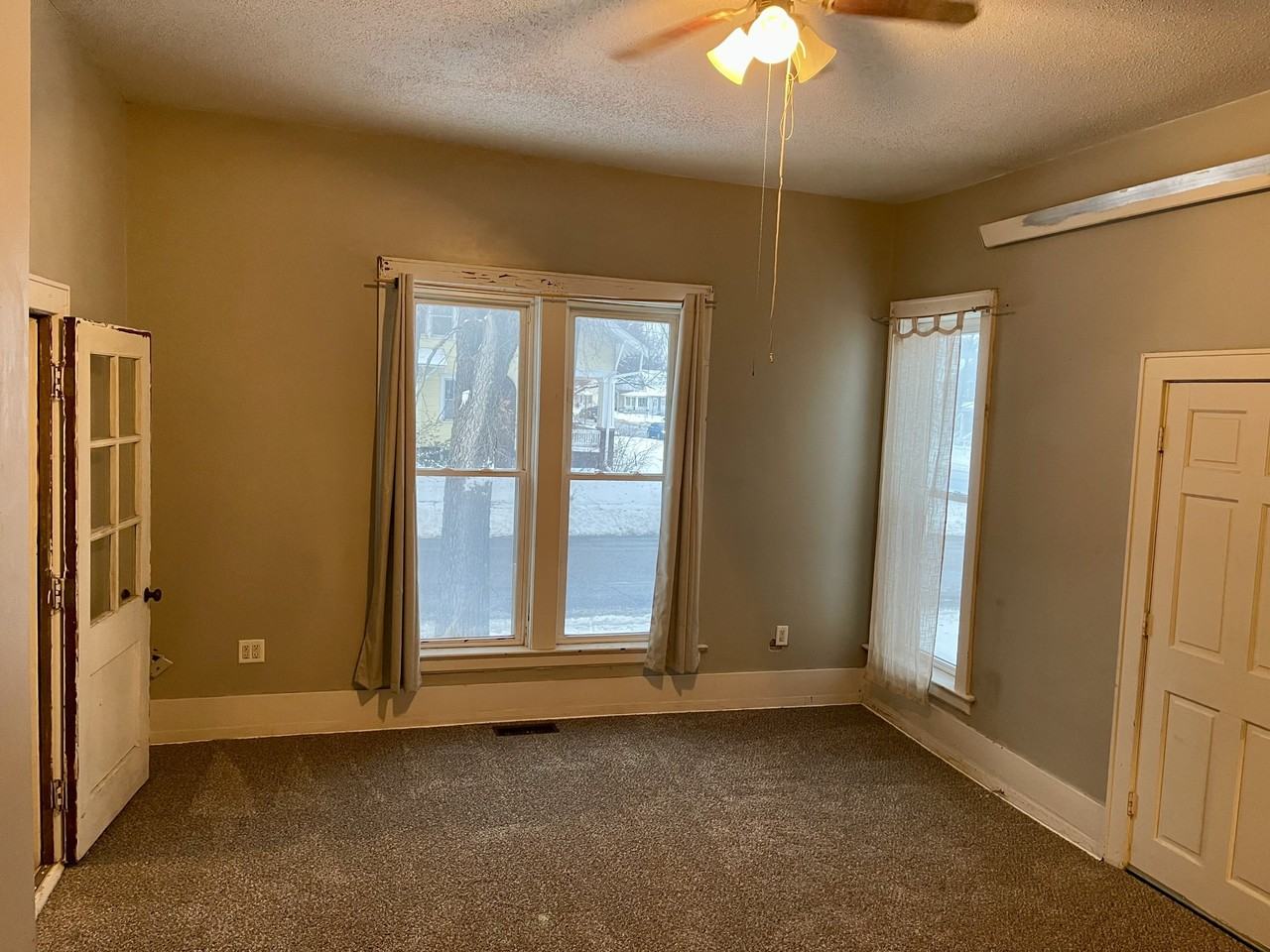 447-453 West Military Avenue - Photo 2 of 13