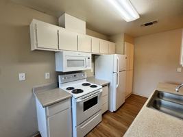 featured image of 808 W 2nd Ave