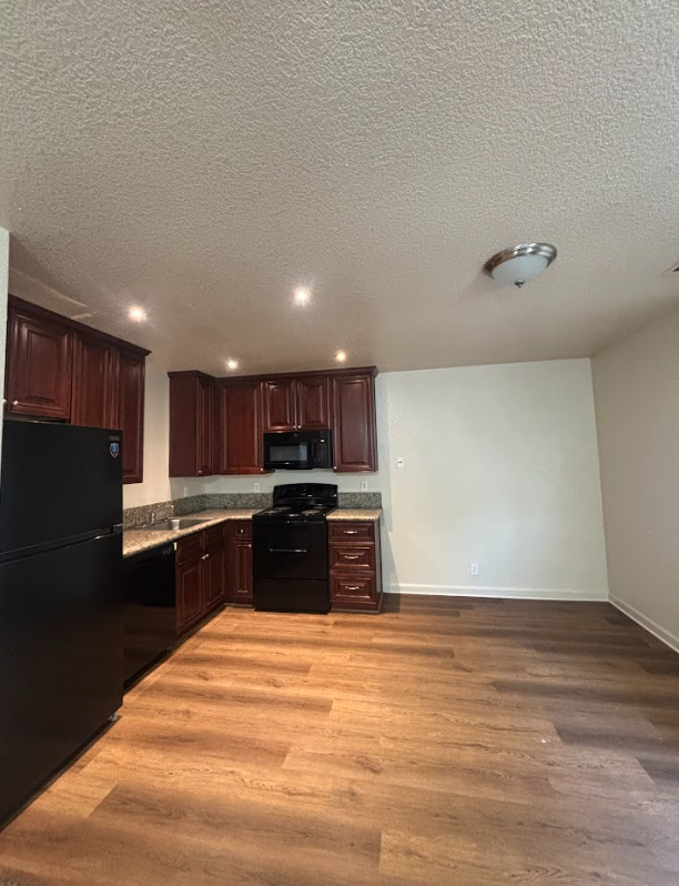 2918 Stanislaus Street - Photo 7 of 16