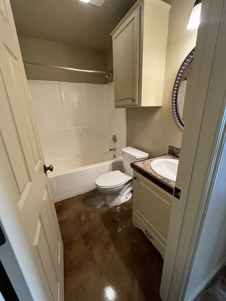 Bayou Pointe - Photo 5 of 10